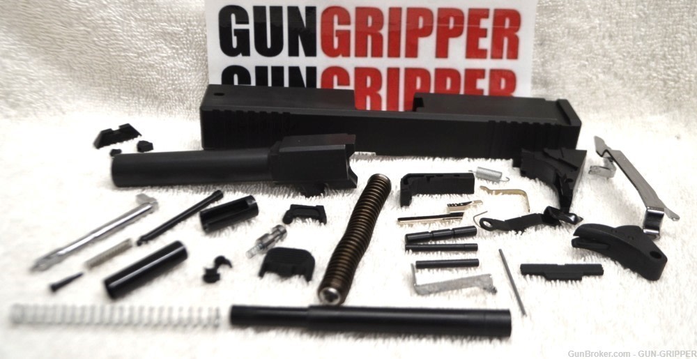 GL0CK 19 PATMOS Arms Judah Slide - G19/PF940C - Black Barrel - Parts Kits-img-0