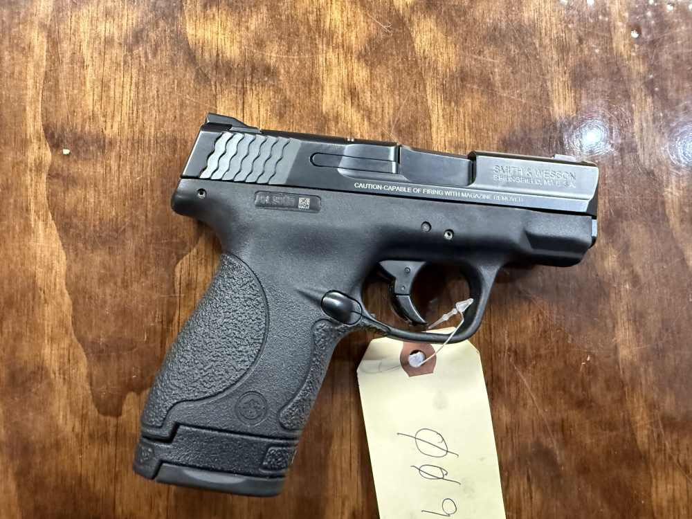 Preowned S&W M&P Shield 1.0 in 9mm-img-2