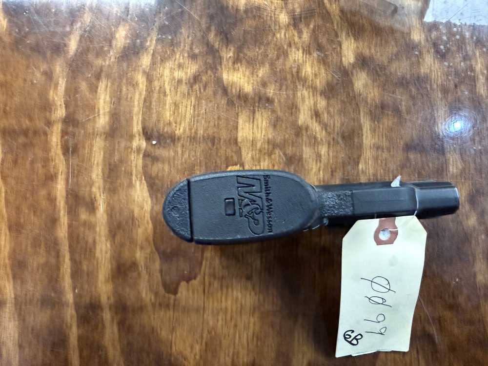 Preowned S&W M&P Shield 1.0 in 9mm-img-8