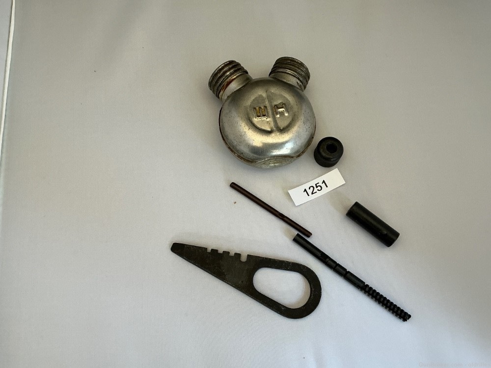 Russian Oil Bottle and cleaning parts-img-0