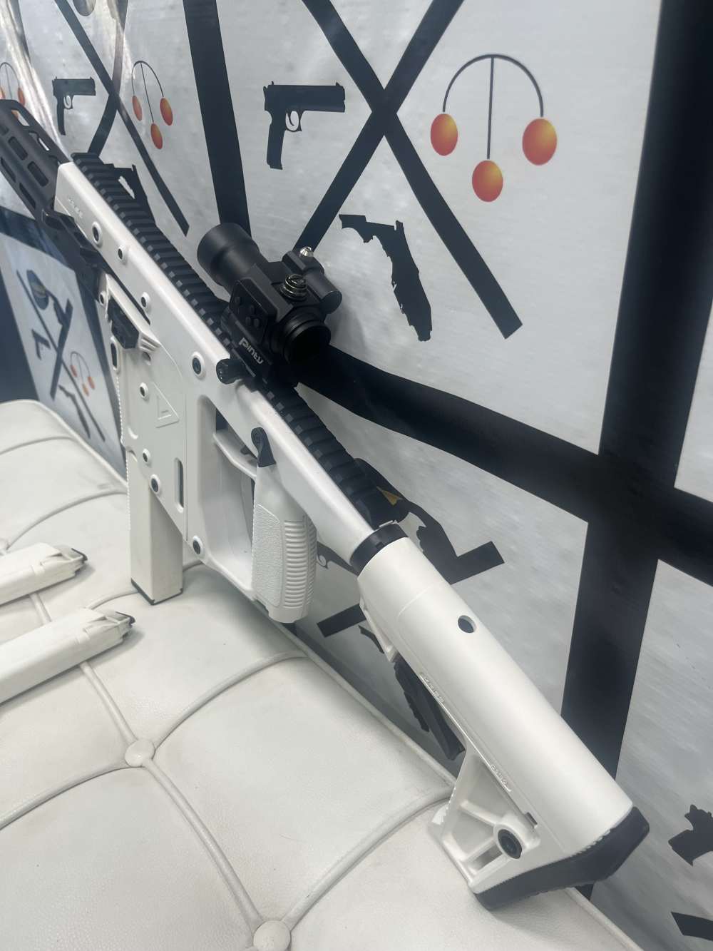 Kriss Vector .22 LR w/ Red Dot & 3 Mags -img-3
