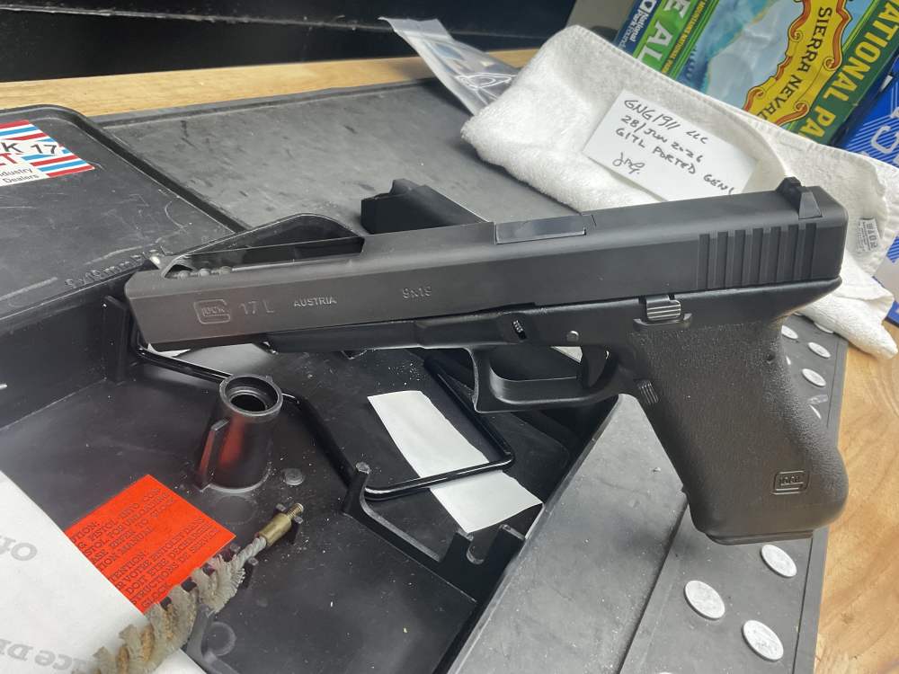 RARE Glock 17L Ported Gen 1-img-4