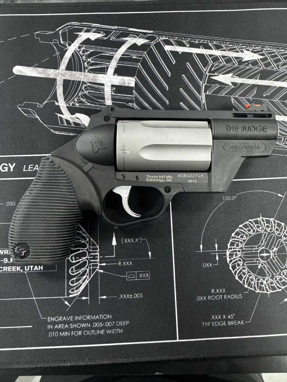 Taurus The Judge 410-img-1
