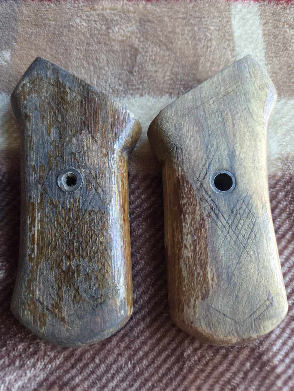  Wood  Russian Soviet AK47 Type 1 Grip Panels Checkered T1 AK 47 7.62x39-img-0