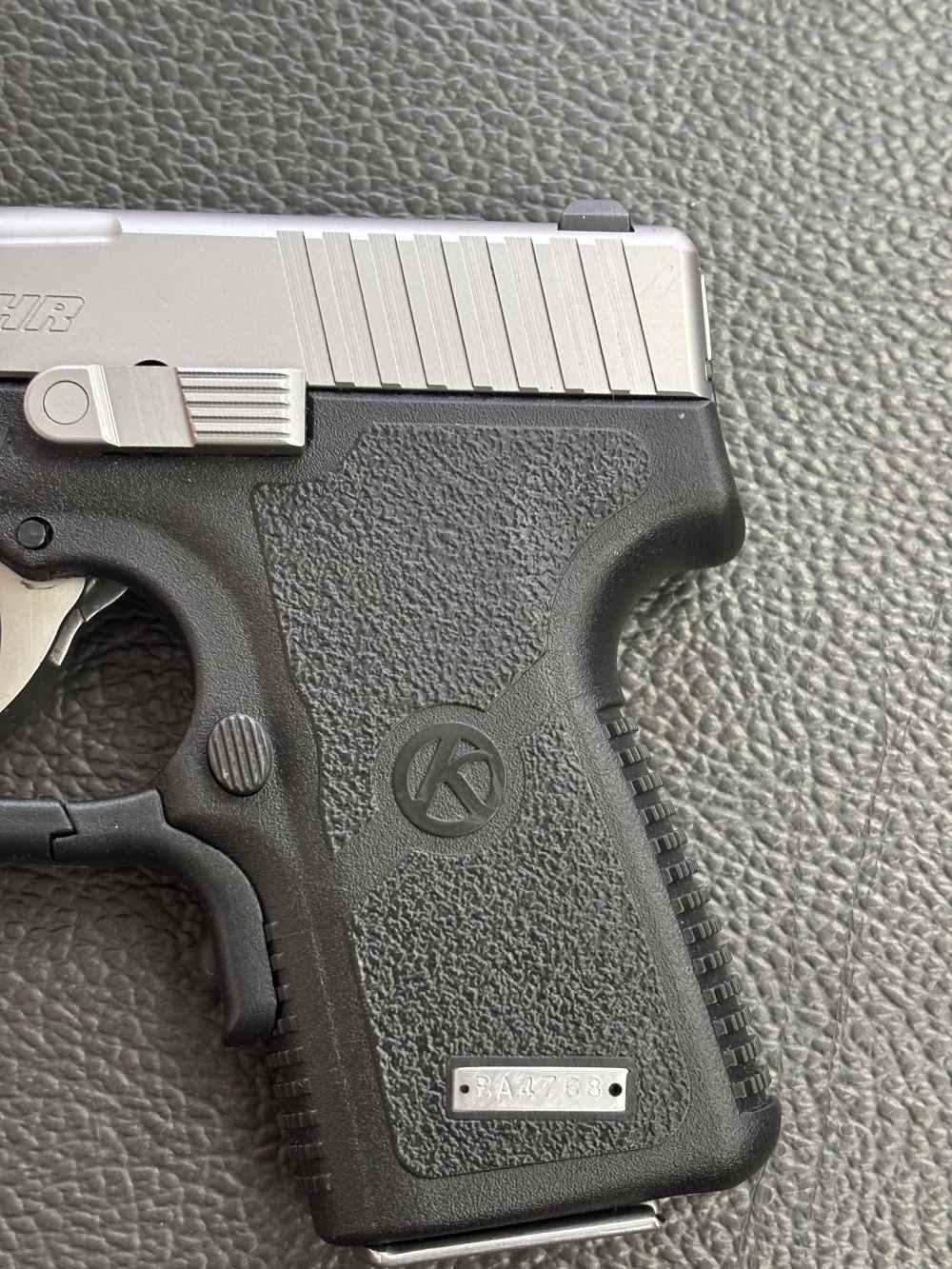 KAHR P380 W/ CRIMSON TRACE 380 ACP. NO RESERVE -img-5