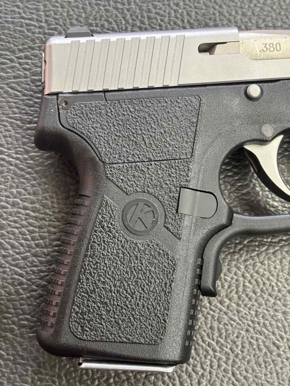 KAHR P380 W/ CRIMSON TRACE 380 ACP. NO RESERVE -img-2