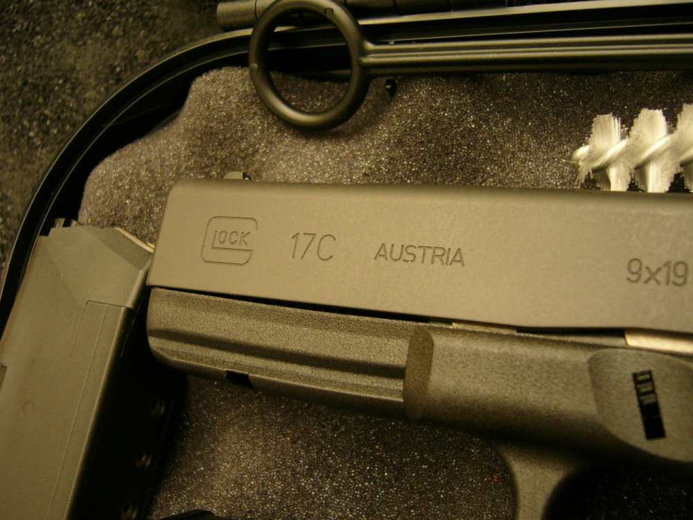 GLOCK G17C PRE-BAN NEW IN BOX COMPENSATED GLOCK 17 9MM NATO Pl1759201 LUGER-img-9