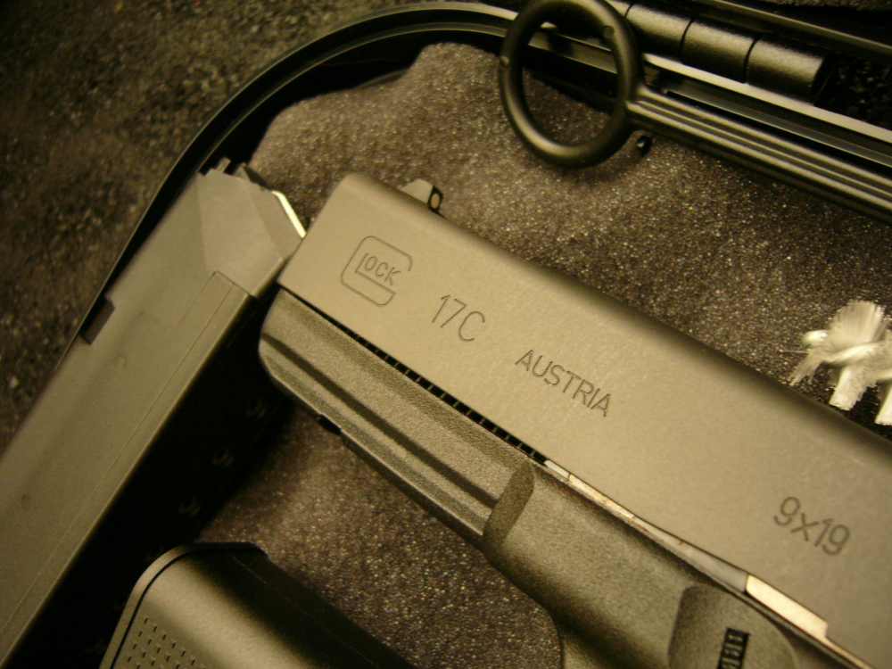 GLOCK G17C PRE-BAN NEW IN BOX COMPENSATED GLOCK 17 9MM NATO Pl1759201 LUGER-img-7