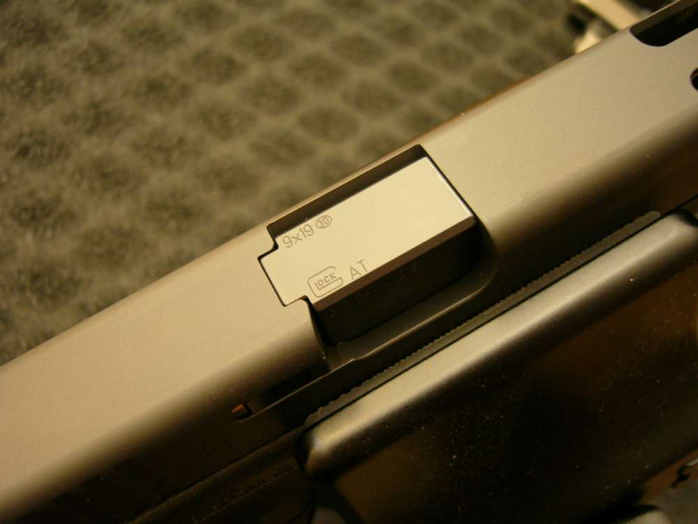 GLOCK G17C PRE-BAN NEW IN BOX COMPENSATED GLOCK 17 9MM NATO Pl1759201 LUGER-img-12
