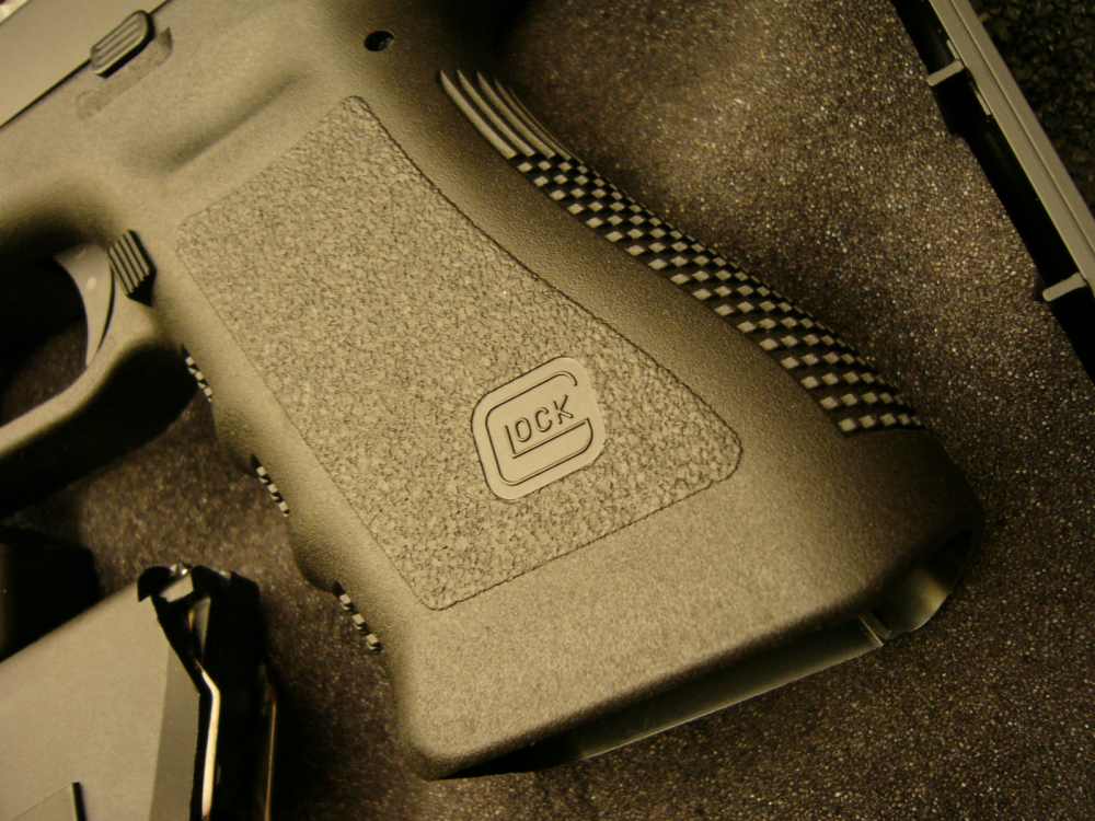 GLOCK G17C PRE-BAN NEW IN BOX COMPENSATED GLOCK 17 9MM NATO Pl1759201 LUGER-img-8