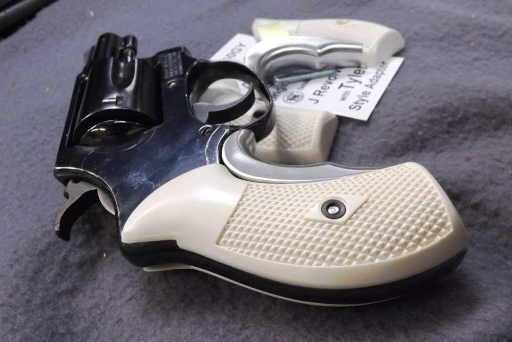 Ajax cpy Ivory Grips & Tyler T-grip style Adapter S&W J Revolvers 36 60 642-img-11