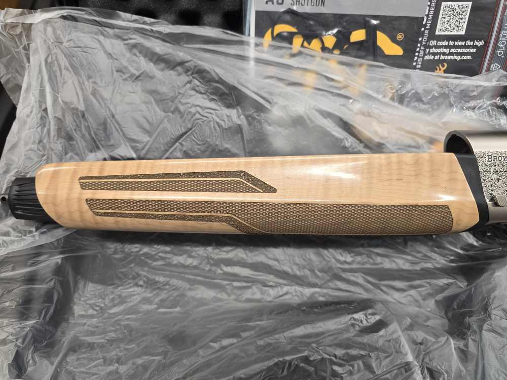 Browning Maxus II Ultimate Maple 12Ga 3" 26" New-img-2