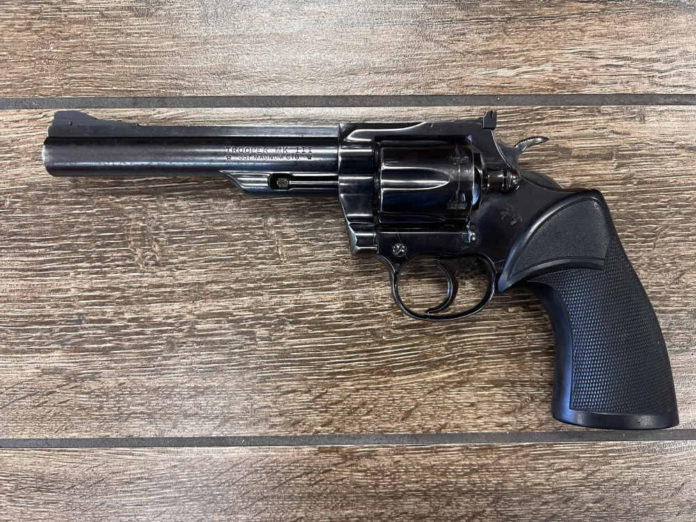 Colt Trooper Mark III .357 Magnum Revolver 6" Barrel SN J54171-img-1