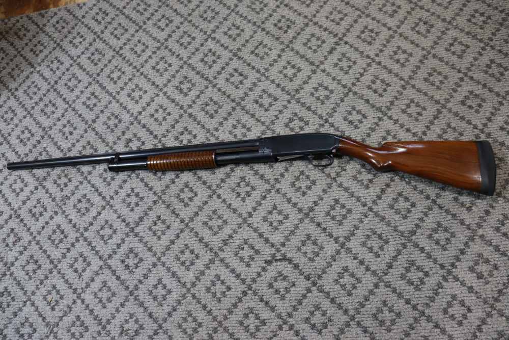 Winchester Model 12 Pump Action 12 Shotgun (SN#685266)-img-6