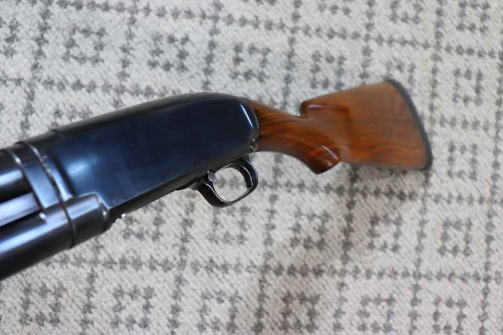 Winchester Model 12 Pump Action 12 Shotgun (SN#685266)-img-15
