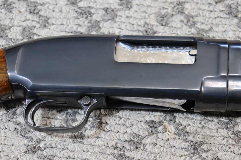 Winchester Model 12 Pump Action 12 Shotgun (SN#685266)-img-2