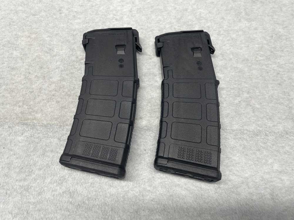 MAGPUL PMAG AR-15 Magazines 20 Round AR15 Polymer 5.56 .223 Gen M3 2 QTY-img-1