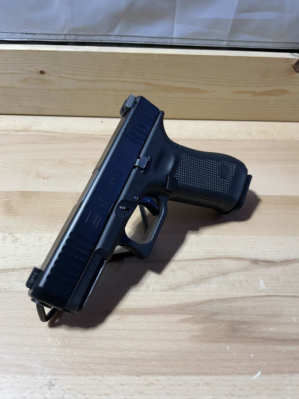Glock 45 Gen 5 9mm - Box and Night Sights-img-2