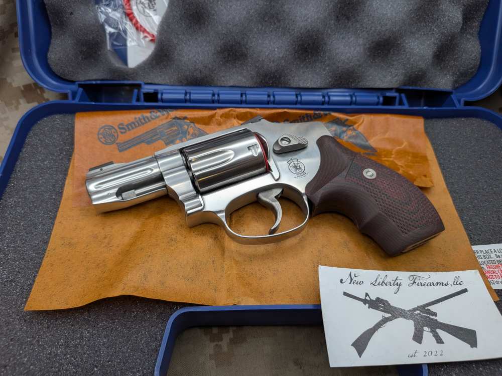Smith & Wesson S&W 940-3 9MM Revolver New No Lock Davidson's Exclusive-img-3