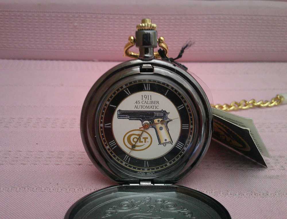 NIB Working Franklin Mint Colt 1911 .45 24-karat gold accent pocket watch!-img-10