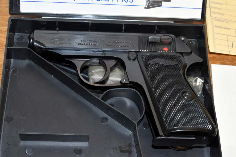 Interarms Walther PPK/S .380 ACP Pistol Case (2) Mags Manual 95% 80's -img-1
