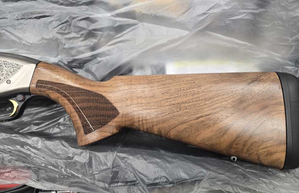 Browning Maxus II Ultimate 12Ga 3" 26" New-img-4