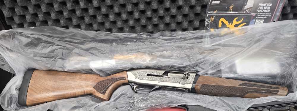 Browning Maxus II Ultimate 12Ga 3" 26" New-img-0
