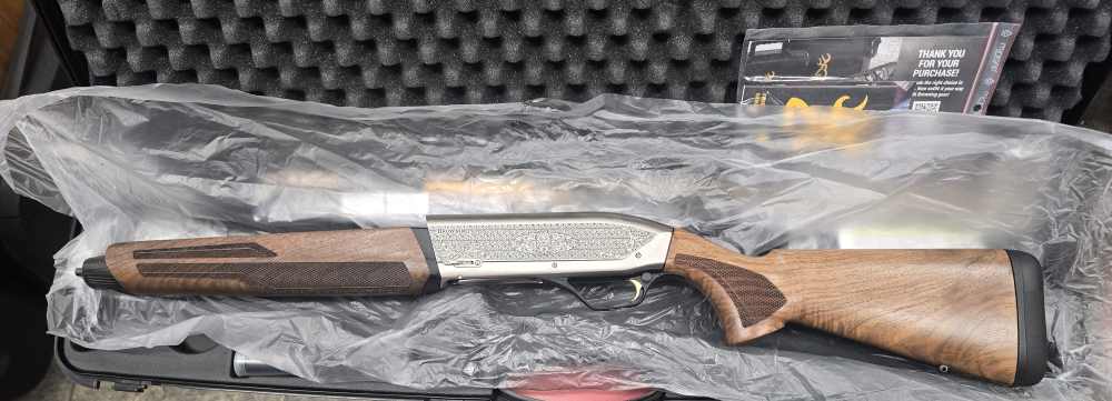 Browning Maxus II Ultimate 12Ga 3" 26" New-img-5