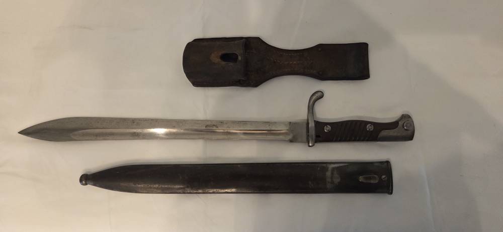 FW Holler M1898/05 Ground Sawback Bayonet WWI Imperial German Solingen-img-1