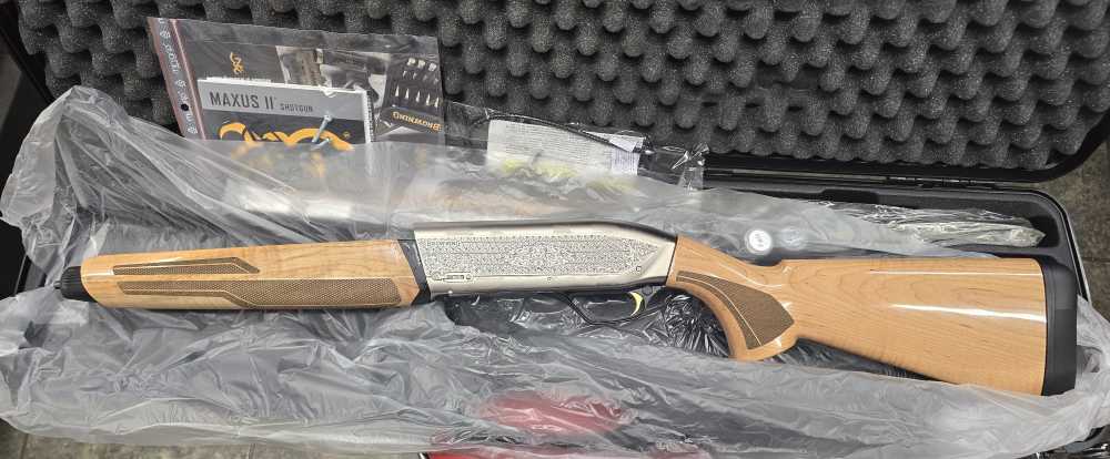 Browning Maxus II Ultimate Maple 12Ga 3" 26" New-img-3