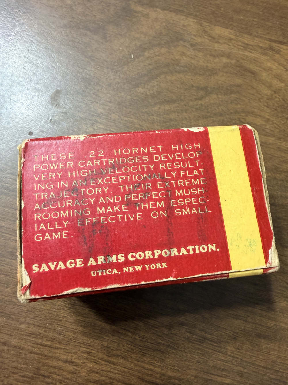 Vintage Savage Indian Head 22 Hornet Ammo Box & Cartridges -img-3