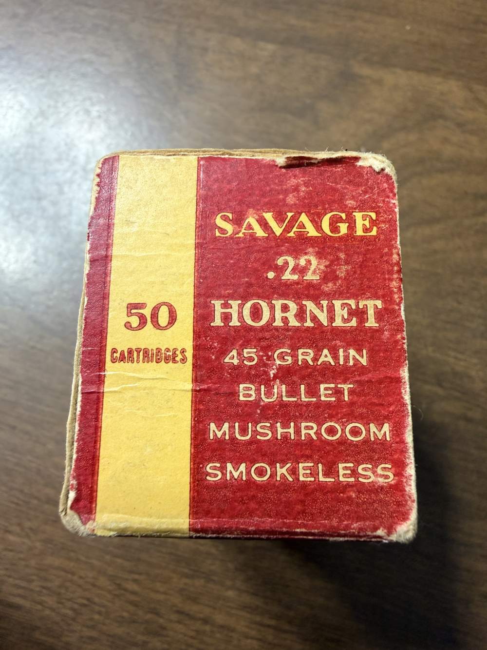 Vintage Savage Indian Head 22 Hornet Ammo Box & Cartridges -img-4