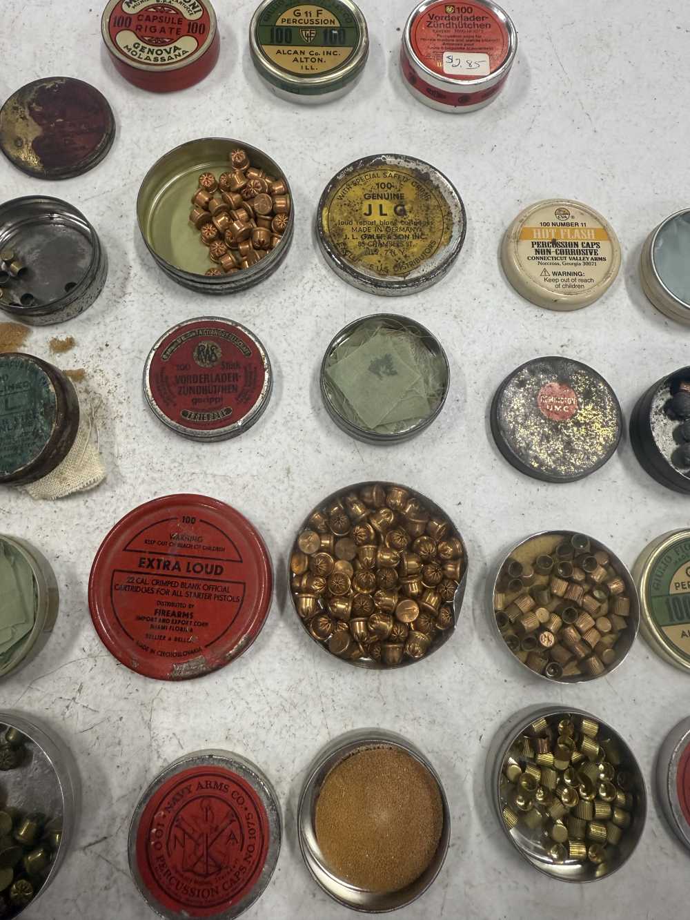 LOT OF 19 Percussion caps tins vintage and antique! WOW!-img-2