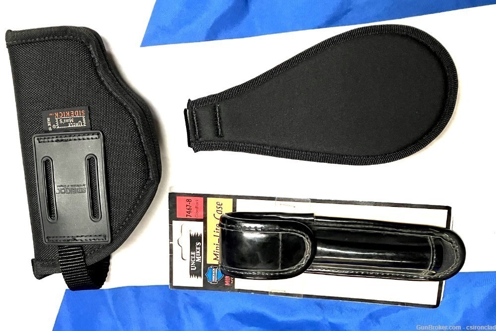 Uncle Mike's Security gear, 3 items, holster, flash holder, key ring. olnew-img-9