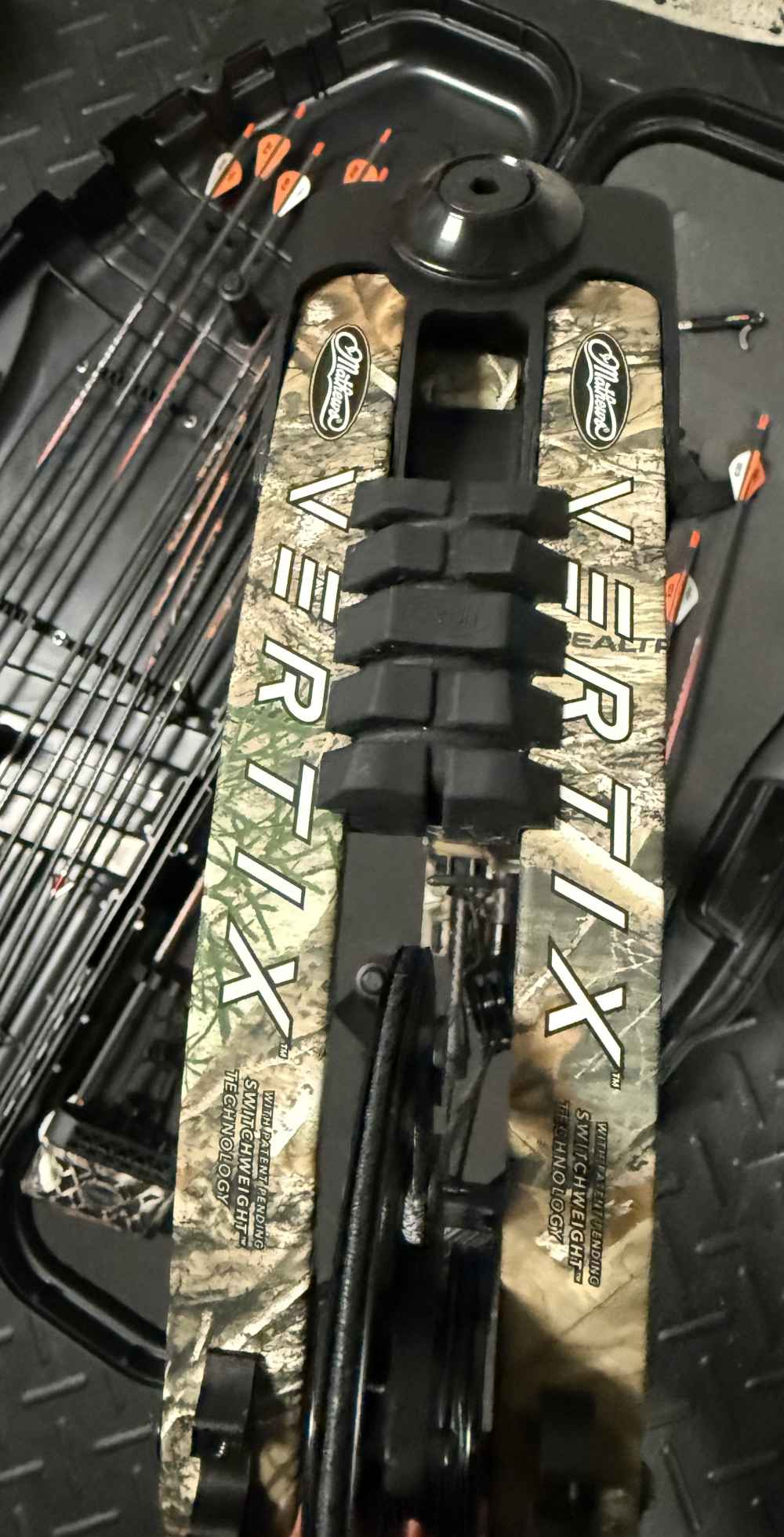 Mathews Vertix Compound Bow - Camo - With Case, Arrows & Accessories-img-2