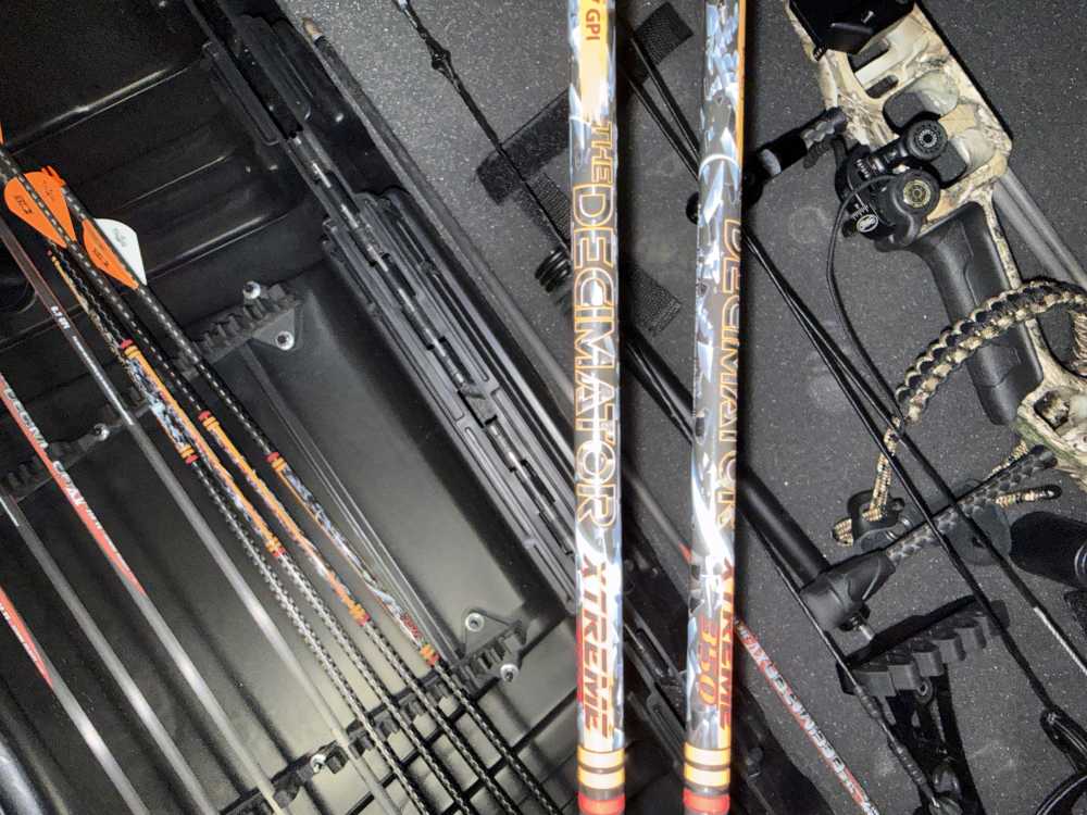 Mathews Vertix Compound Bow - Camo - With Case, Arrows & Accessories-img-10