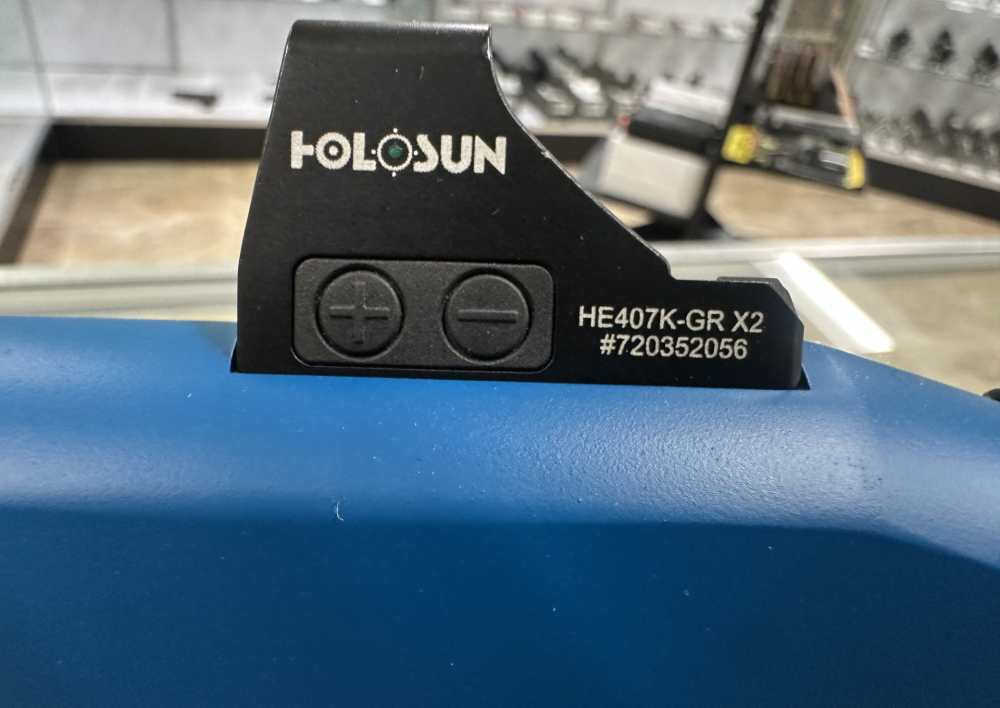USED MOSSBERG 940 12GA 20" BLACK / BLUE HOLOSUN 407K-img-11