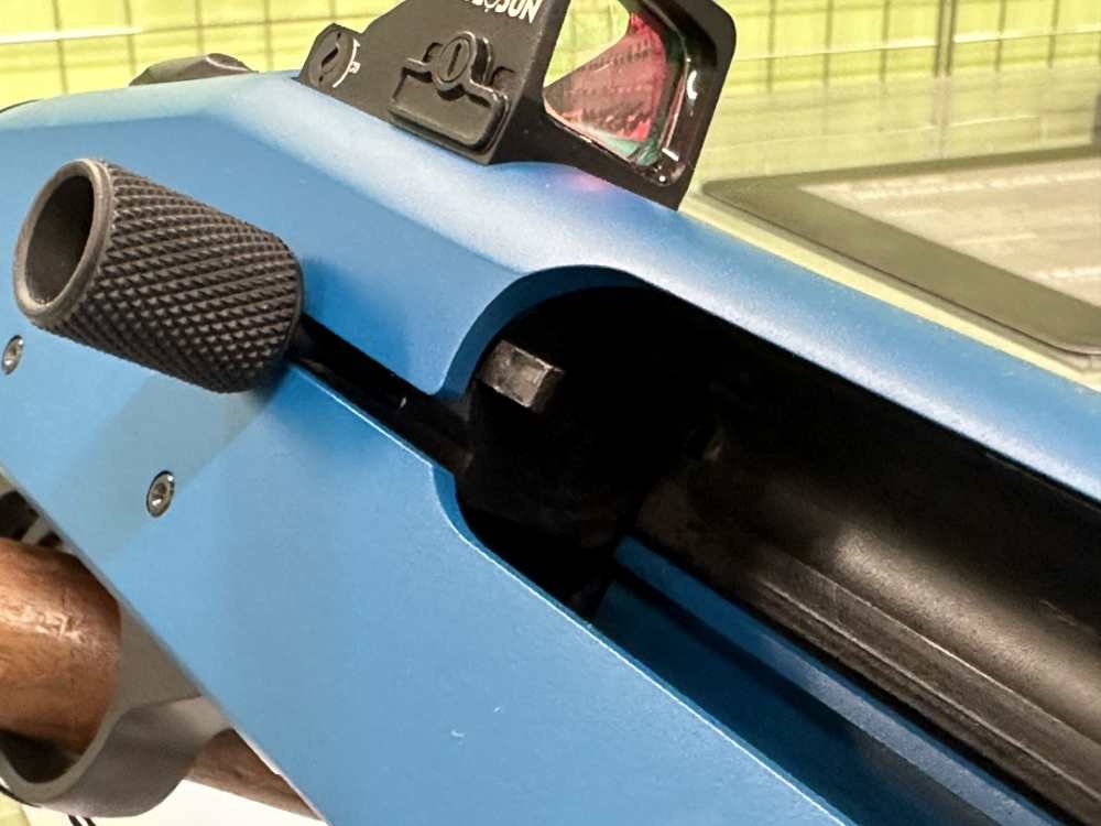 USED MOSSBERG 940 12GA 20" BLACK / BLUE HOLOSUN 407K-img-12