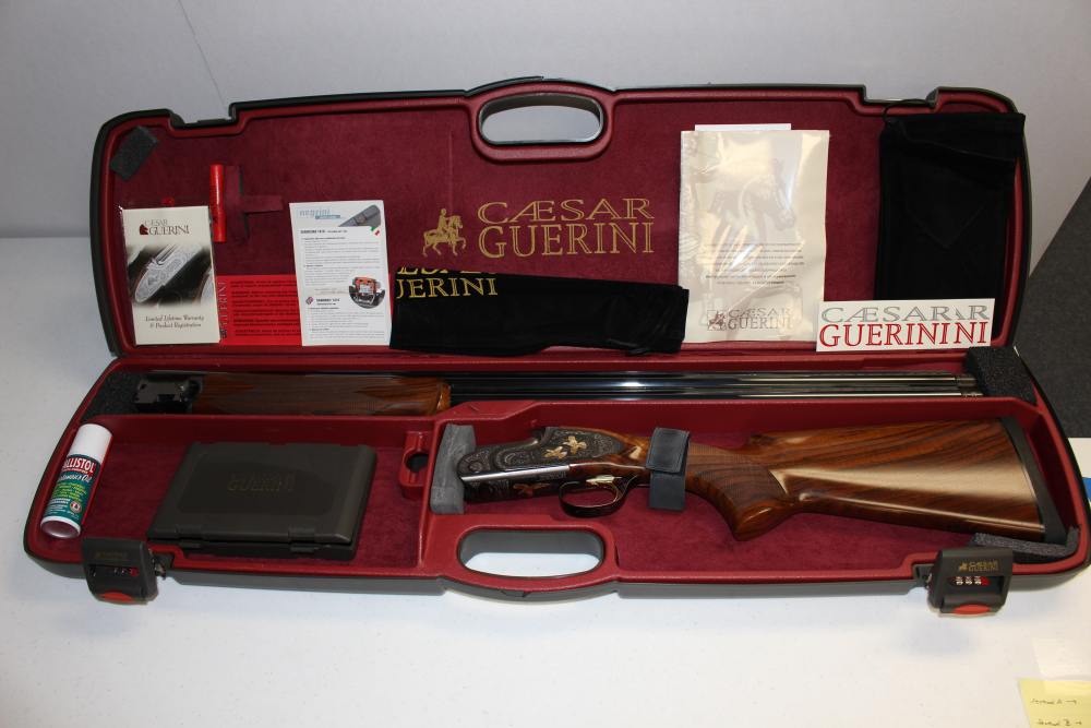 Caesar Guerini Magnus Sporting, 12 gauge, 32" barrels, New in case-img-24