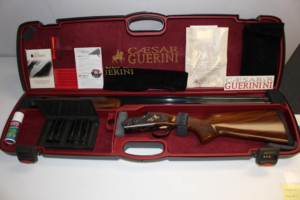 Caesar Guerini Magnus Sporting, 12 gauge, 32" barrels, New in case-img-23