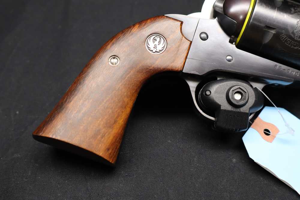 Ruger New Model Super Blackhawk .44 Magnum – Blued Engraved – Bisley Grips-img-1
