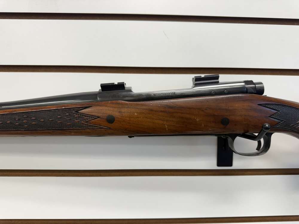 Winchester Model 70 .300 Win Mag Bolt Action Rifle – 1968 – 24in Walnut-img-2