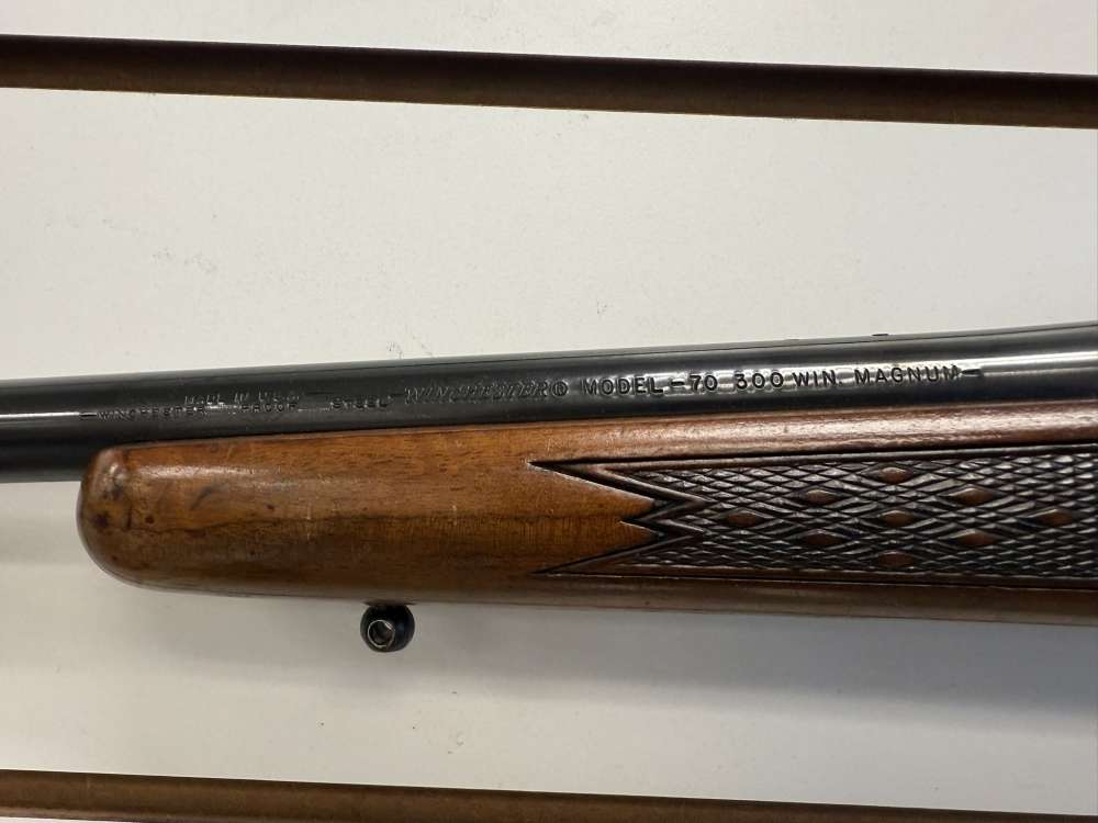Winchester Model 70 .300 Win Mag Bolt Action Rifle – 1968 – 24in Walnut-img-3