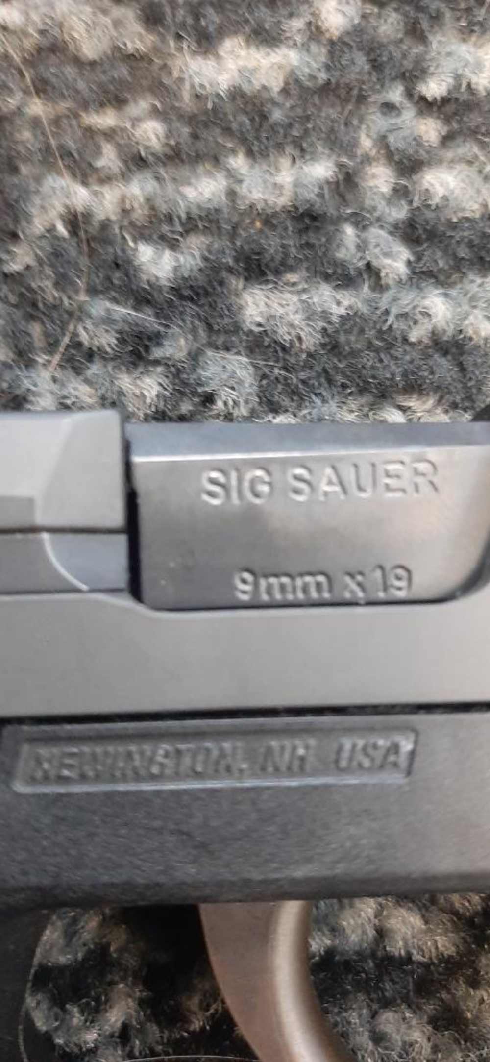 SIG SAUER PISTOL P365 NITRON TWO MAGS IN CASE WITH MANUAL-img-7