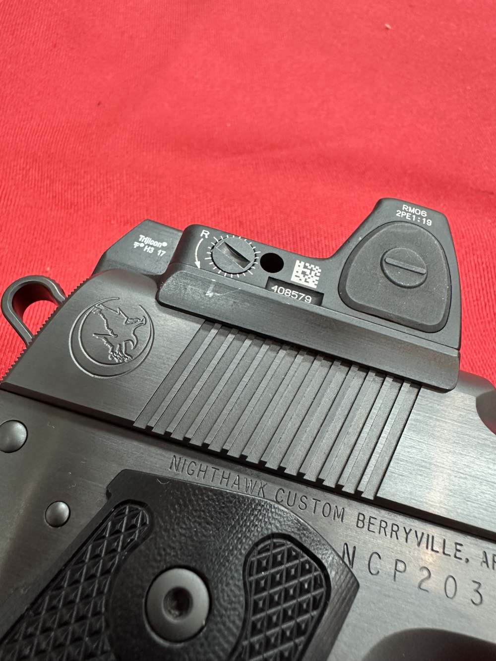 Nighthawk Custom Border Special Grey DLC w/ RMR RM06 - 9mm Trijicon Tritium-img-5