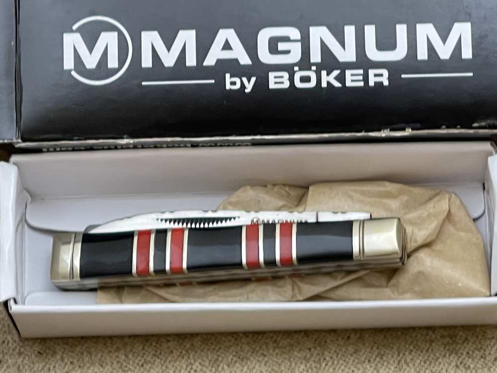 Boker Magnum Doctors Knife-img-1