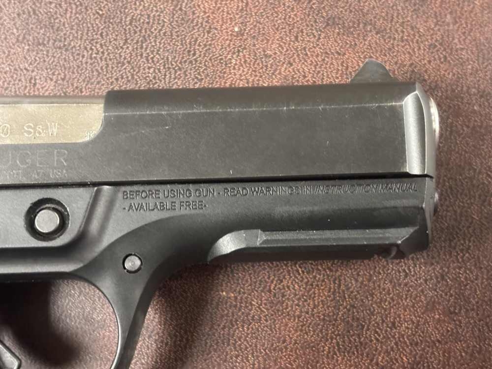 RUGER SR40 40 S&W SEMIAUTOMATIC. NO RESERVE -img-5