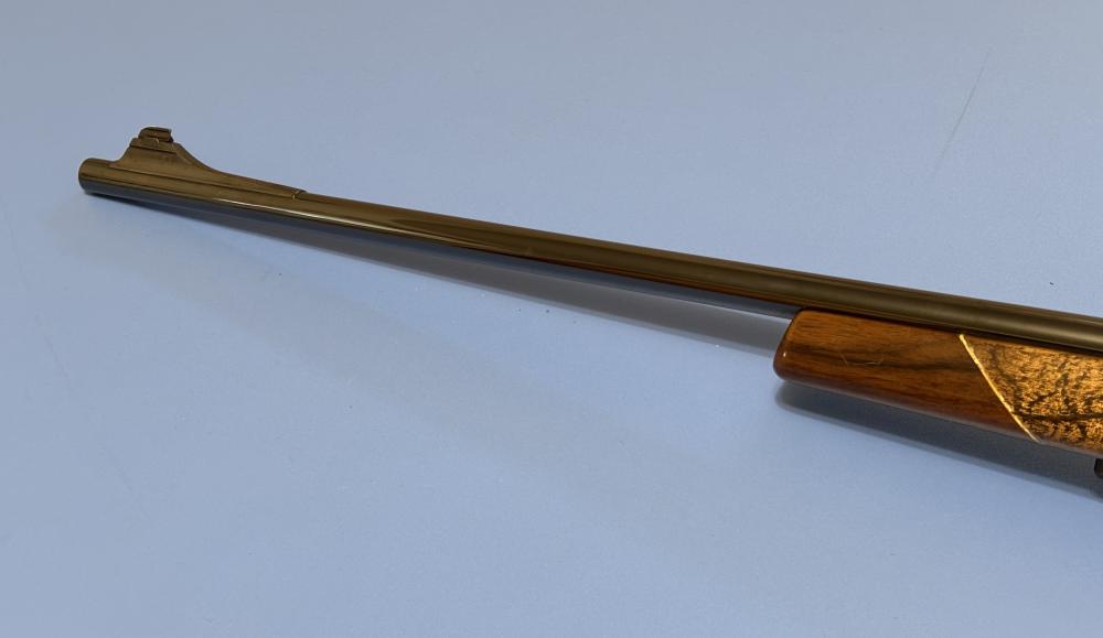 Weatherby Mark V 300 WTH MAG 24" LH Like New Rifle Awesome Piece-img-23