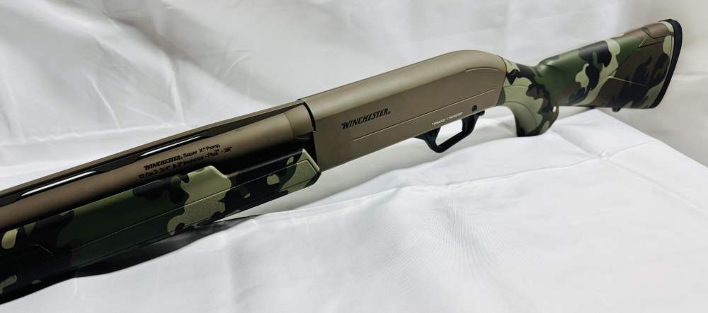 Winchester SXP 12GA Pump Shotgun – 28" Vent Rib – Camo Stock-img-0