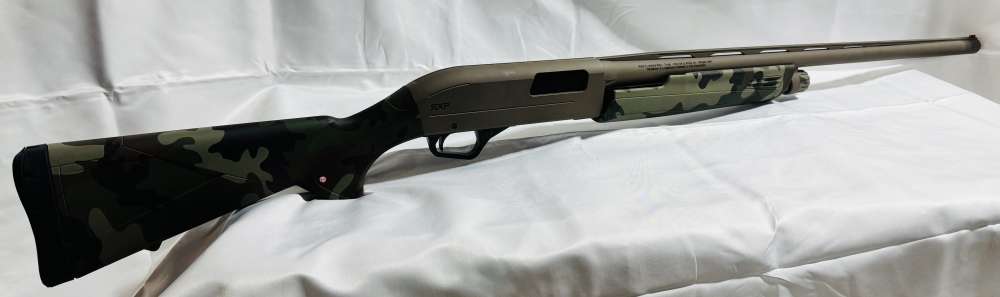 Winchester SXP 12GA Pump Shotgun – 28" Vent Rib – Camo Stock-img-1